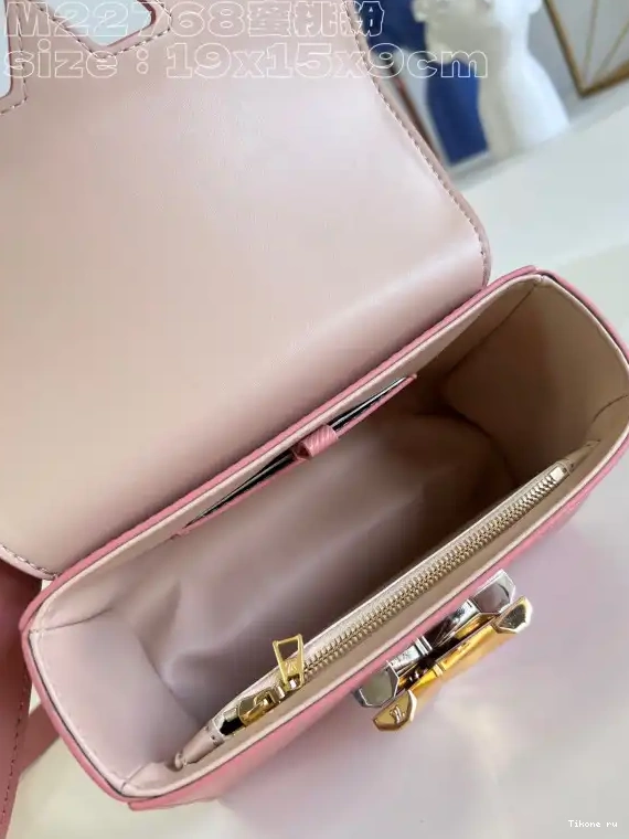 Affordable TWIST LOUIS VUITTON PM 0616